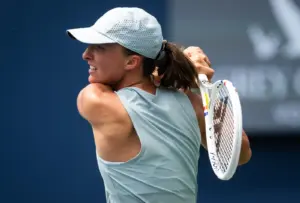 Canadian Open: Iga Swiatek cruises into fourth round; Alexandra Eala advances in Toronto